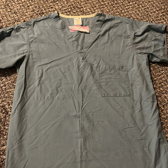 Hospital scrubs - Picture 3 of 7